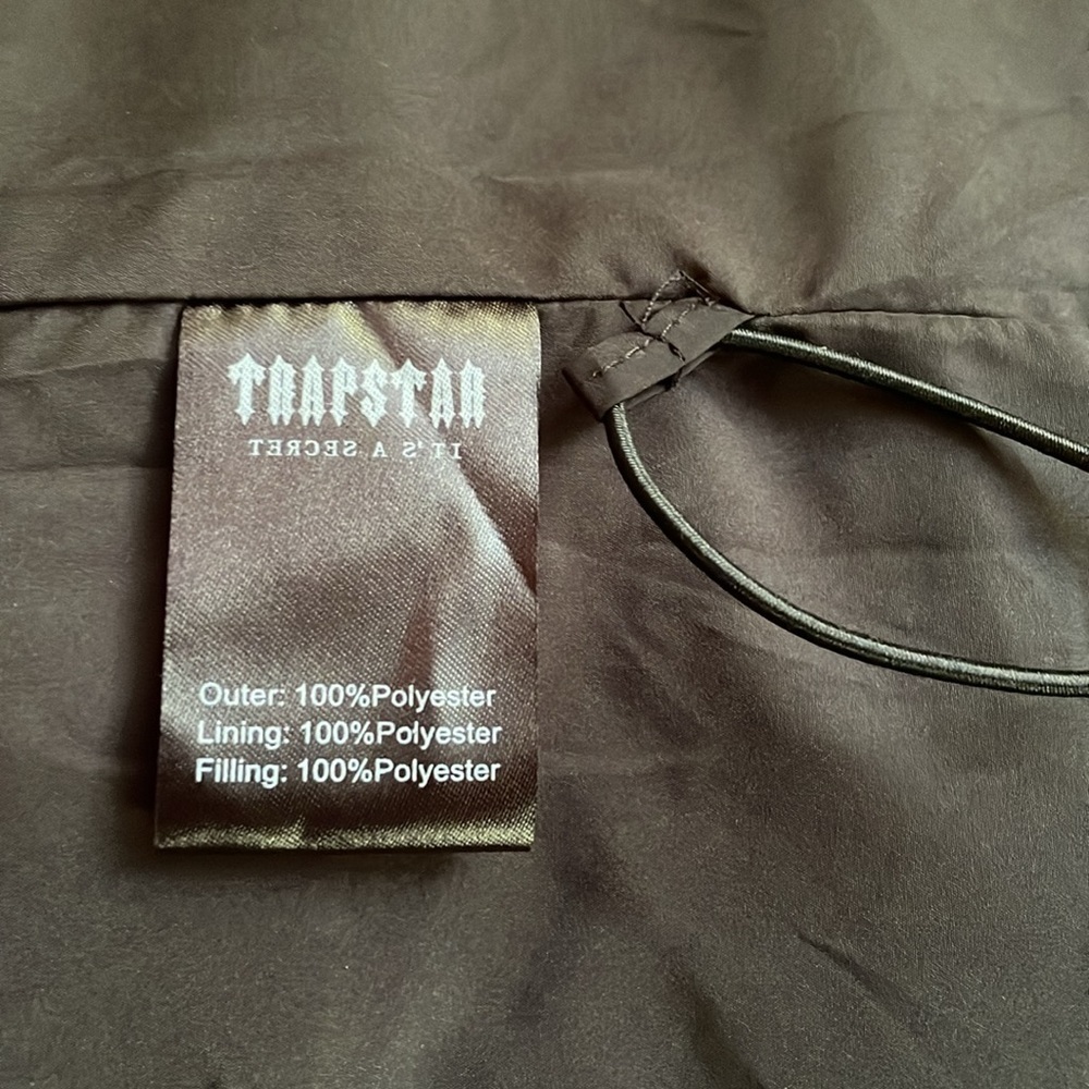 Trapstar Puffer Jacket - Picture 9 of 9